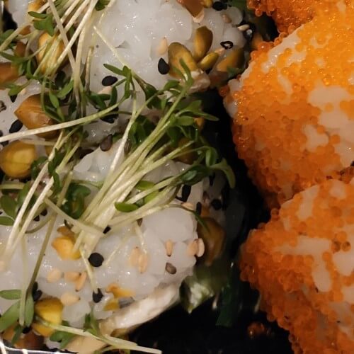 Sushi z mikro zelenjavo